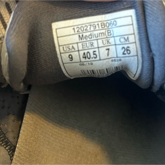 Women’s BROOKS Levitate 2 Running Shoes - Picture 5 of 7